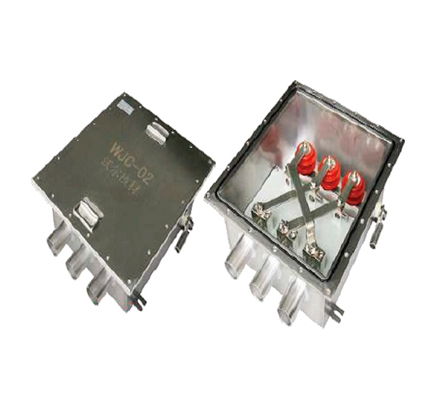 Cross Boudning Link Box